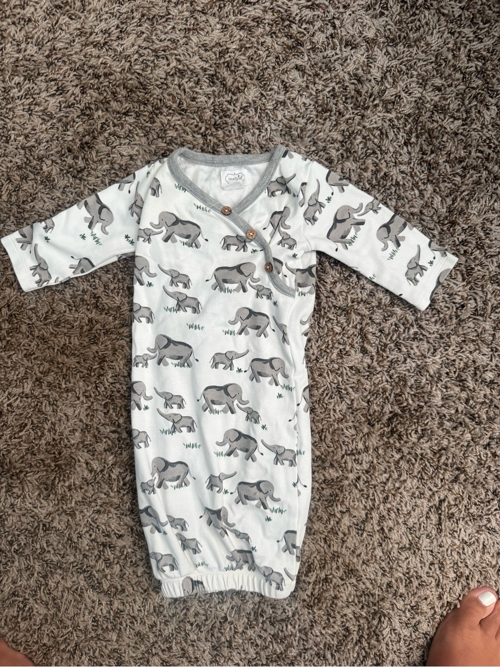 Gray & White Elephant Print Sleeved gown mudpie